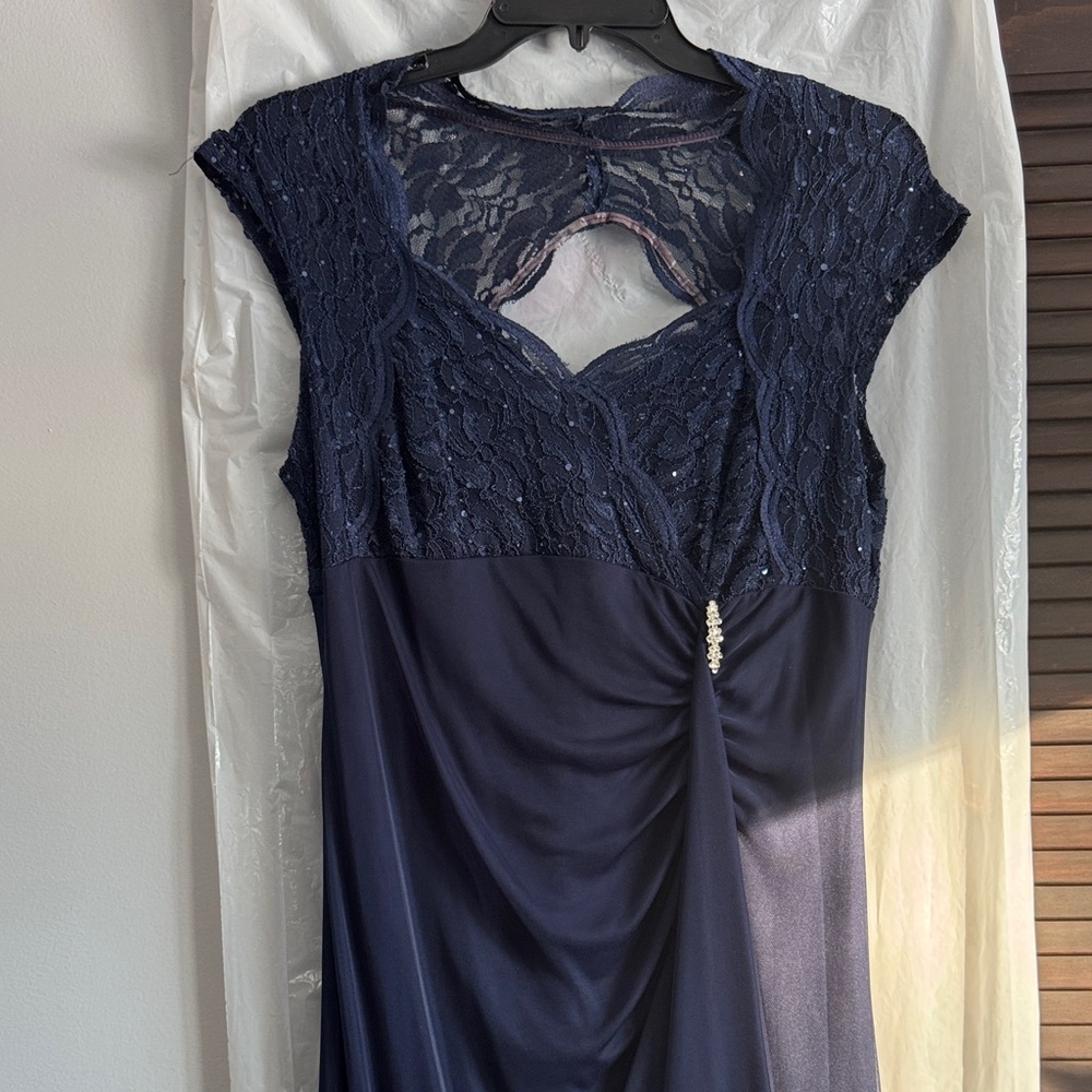 Elegant Navy Lace Evening Gown
